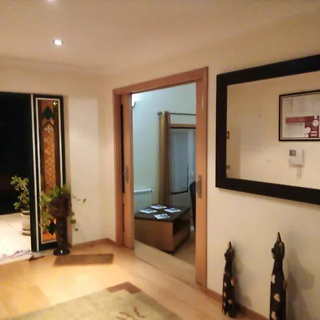 Charming House Near Santiago Da Guarda With Private Pool.